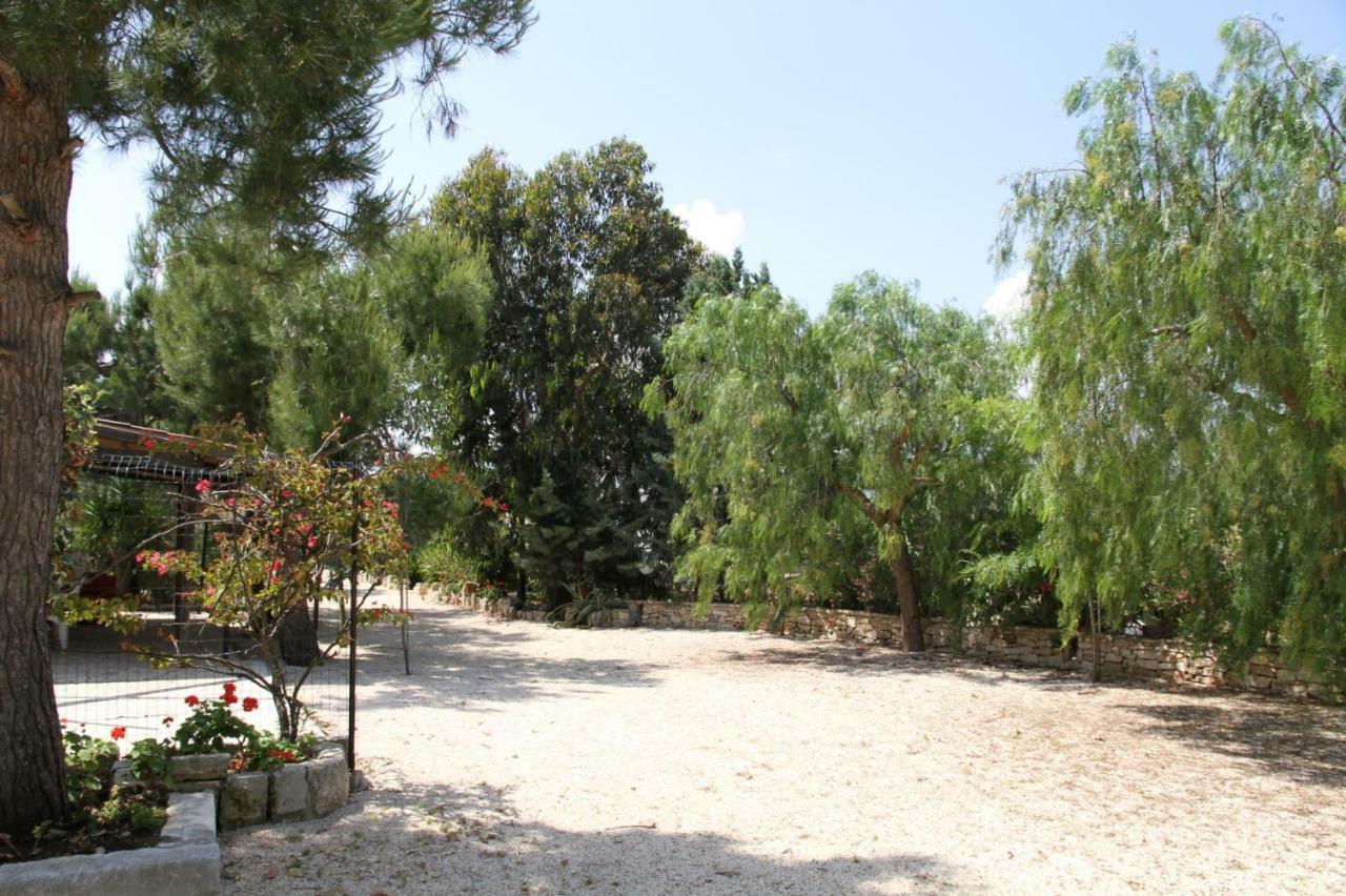 Villa Beatrice Serranova Exterior foto